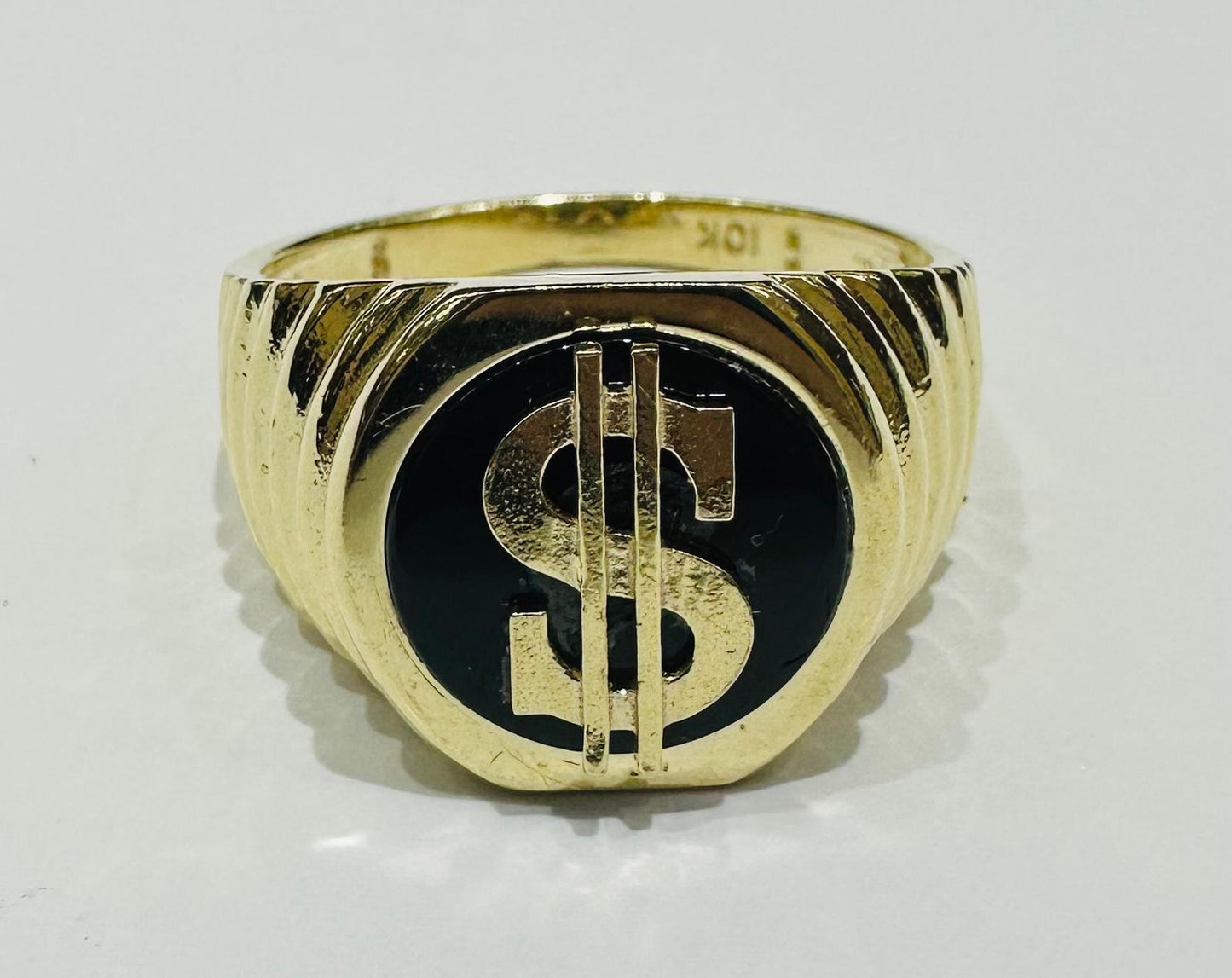 10K GOLD DOLLAR SIGN RING - WEIGHT: 7.3gm