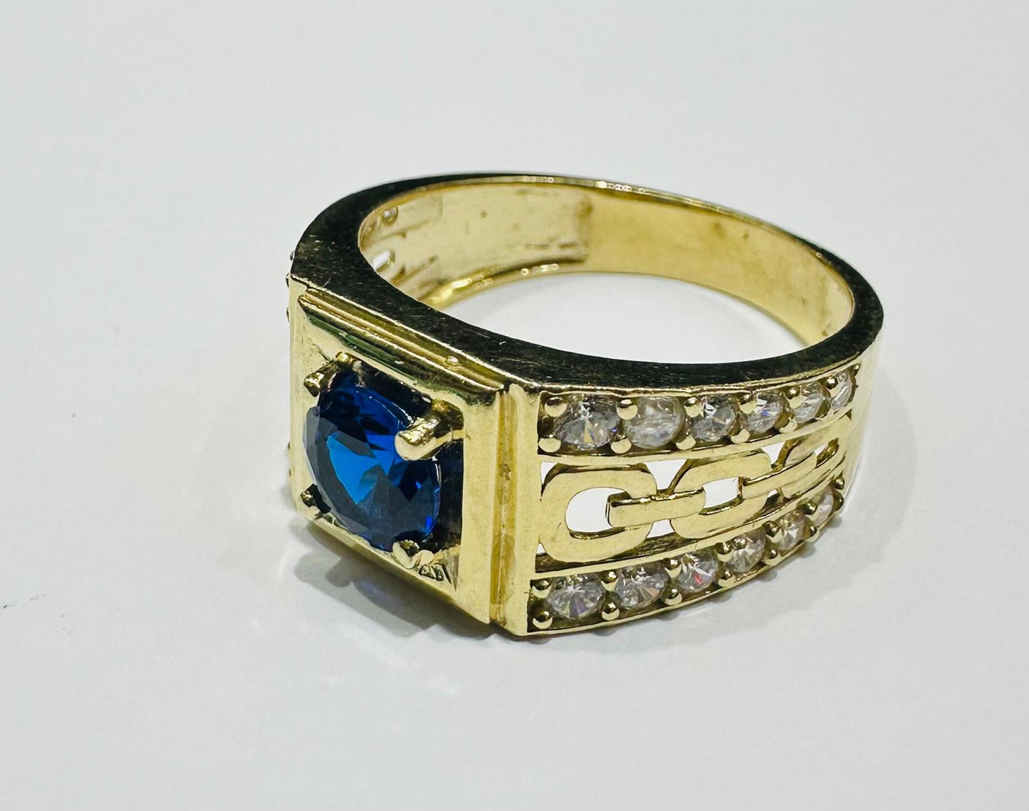 10K GOLD SAPPHIRE STONE RING- WEIGHT: 5.4gm