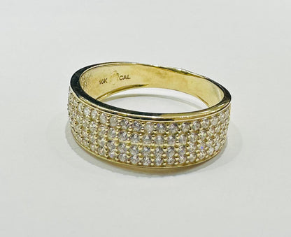 10K GOLD ROUND WHITE SAPPHIRE RING- WEIGHT: 3.6gm