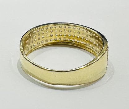 10K GOLD ROUND WHITE SAPPHIRE RING- WEIGHT: 3.6gm