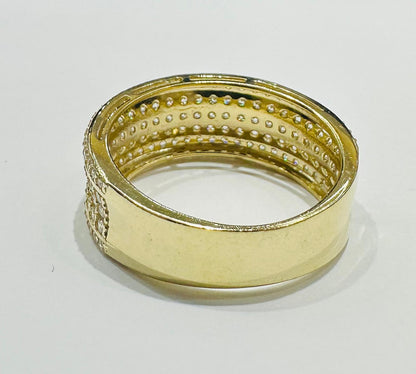 10K GOLD ROUND WHITE SAPPHIRE RING- WEIGHT: 6.3gm