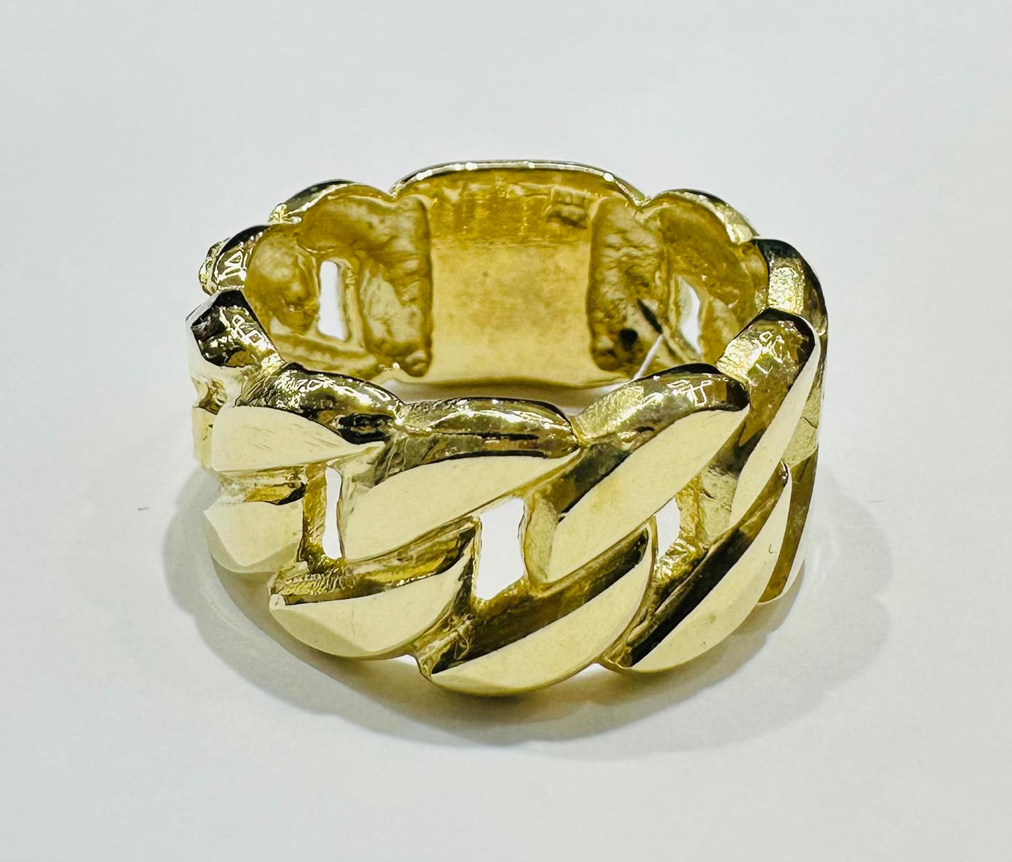 10K GOLD CUBAN LINK RING- WEIGHT: 8.1gm