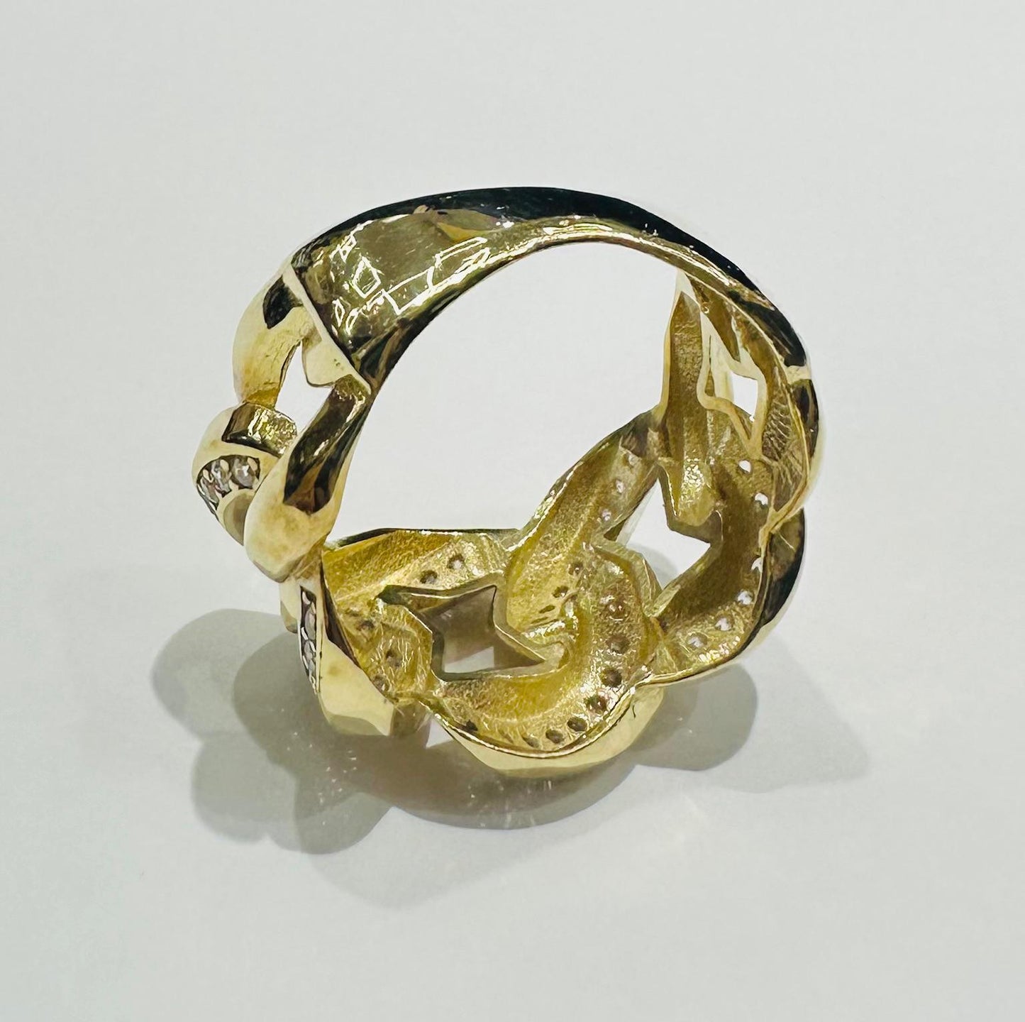 10K GOLD CUBAN LINK RING WITH WHITE SAPPHIRE- WEIGHT: 4.2gm