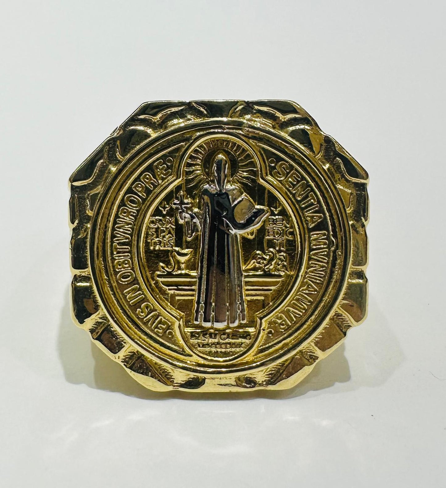 14K GOLD SAINT BENEDICT MEDAL RING- WEIGHT: 11.0gm