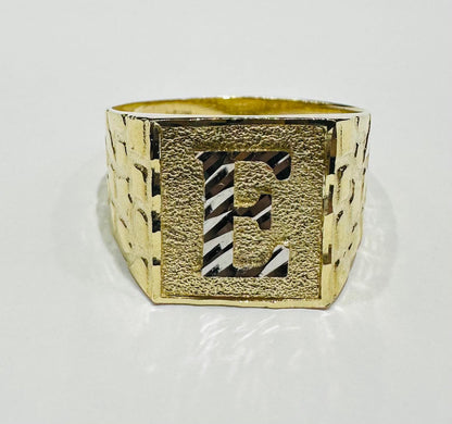 14K GOLD INITIAL LETTER "E" RING- WEIGHT: 4.5gm