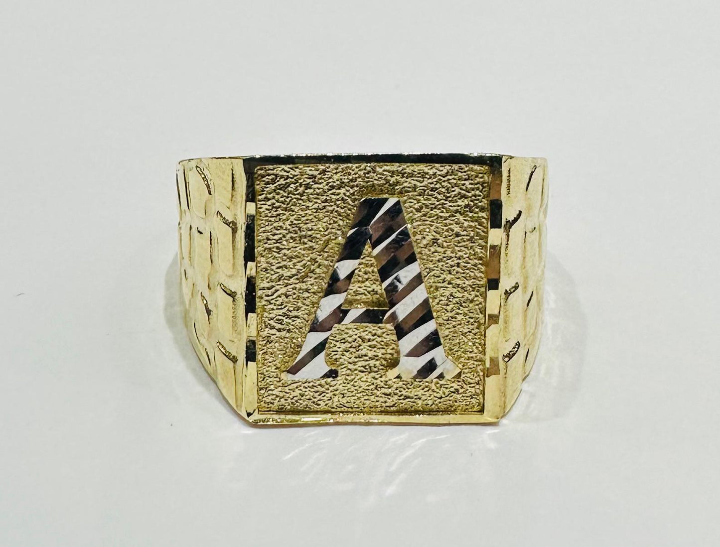 14K GOLD INITIAL LETTER "A" RING- WEIGHT: 4.6gm