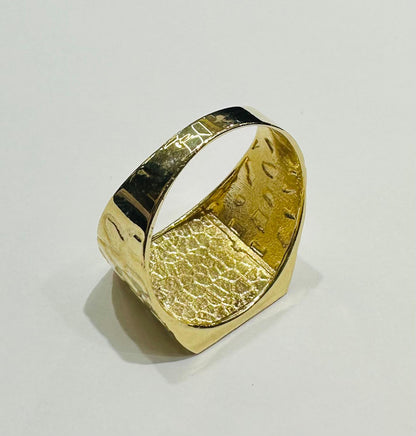 14K GOLD INITIAL LETTER "A" RING- WEIGHT: 4.6gm