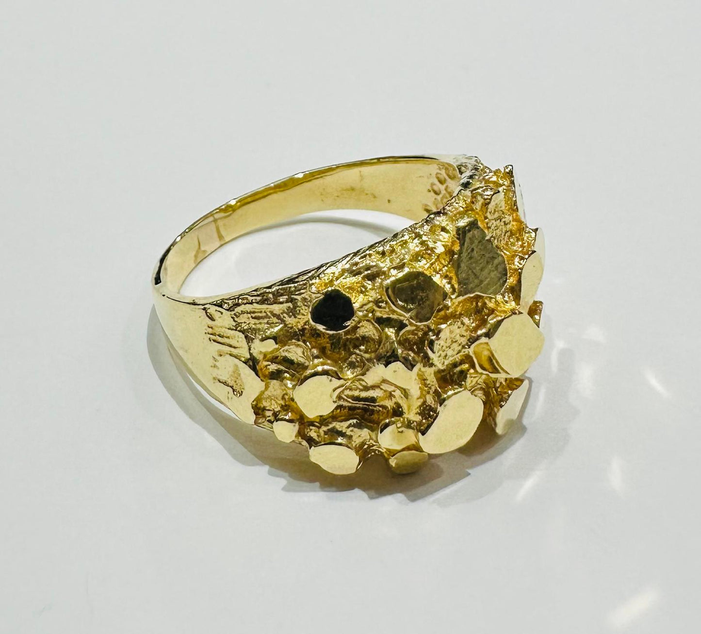 14K GOLD NUGGET RING- WEIGHT: 8.8gm