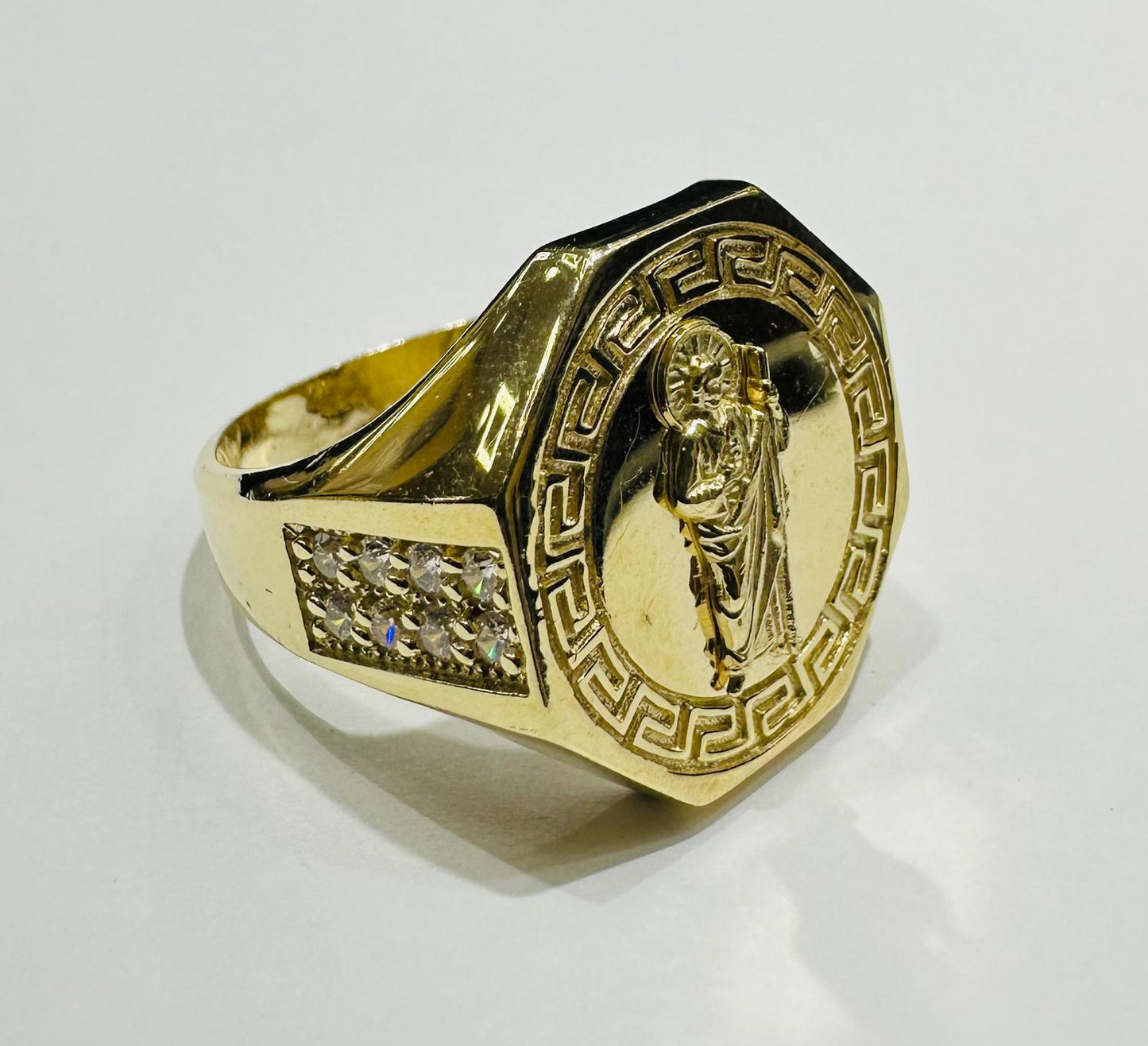 14K GOLD SAN JUDE RING- WEIGHT: 8.4gm