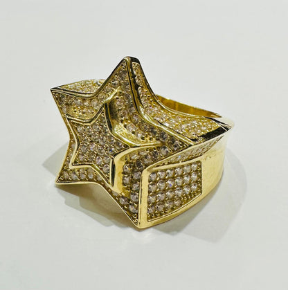 14K GOLD STAR RING WITH WHITE SAPPHIRE- WEIGHT: 10.0gm