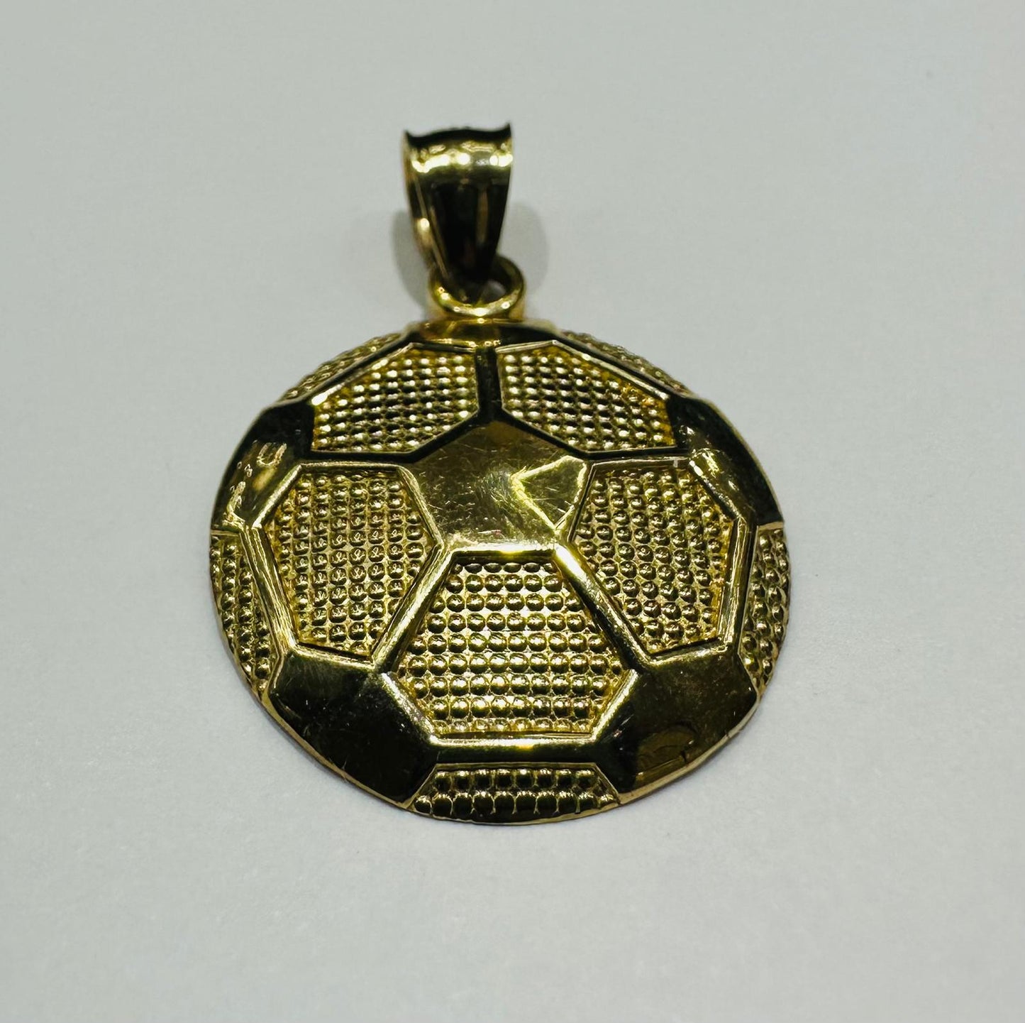 10K GOLD SOCCER BALL PENDANT- WEIGHT: 1.8gm