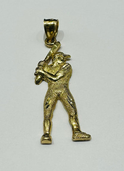 10K GOLD BASEBALL PLAYER CHARM PENDANT-  WEIGHT: 2.1gm