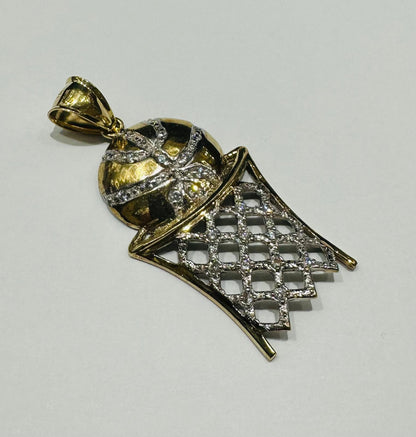 10K GOLD BASKETBALL AND HOOP PENDANT-  WEIGHT: 6.7gm