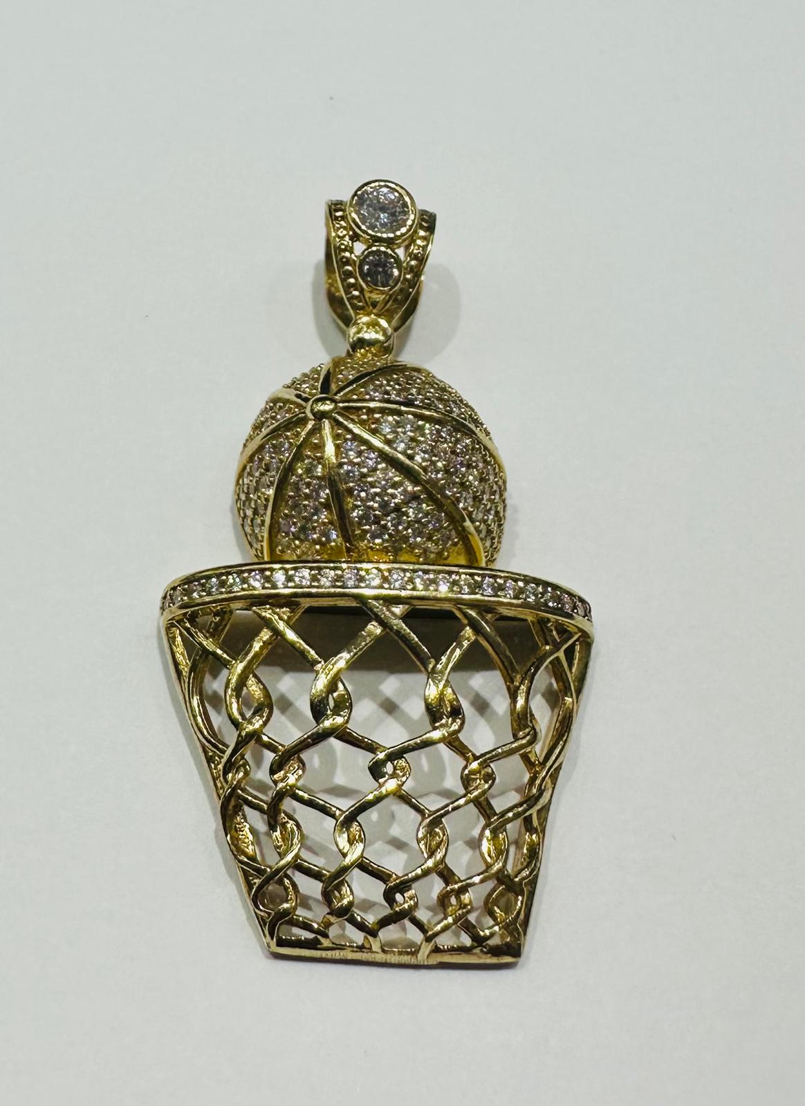 10K GOLD BASKETBALL AND HOOP PENDANT WITH WHITE SAPPHIRE-  WEIGHT: 10.0gm