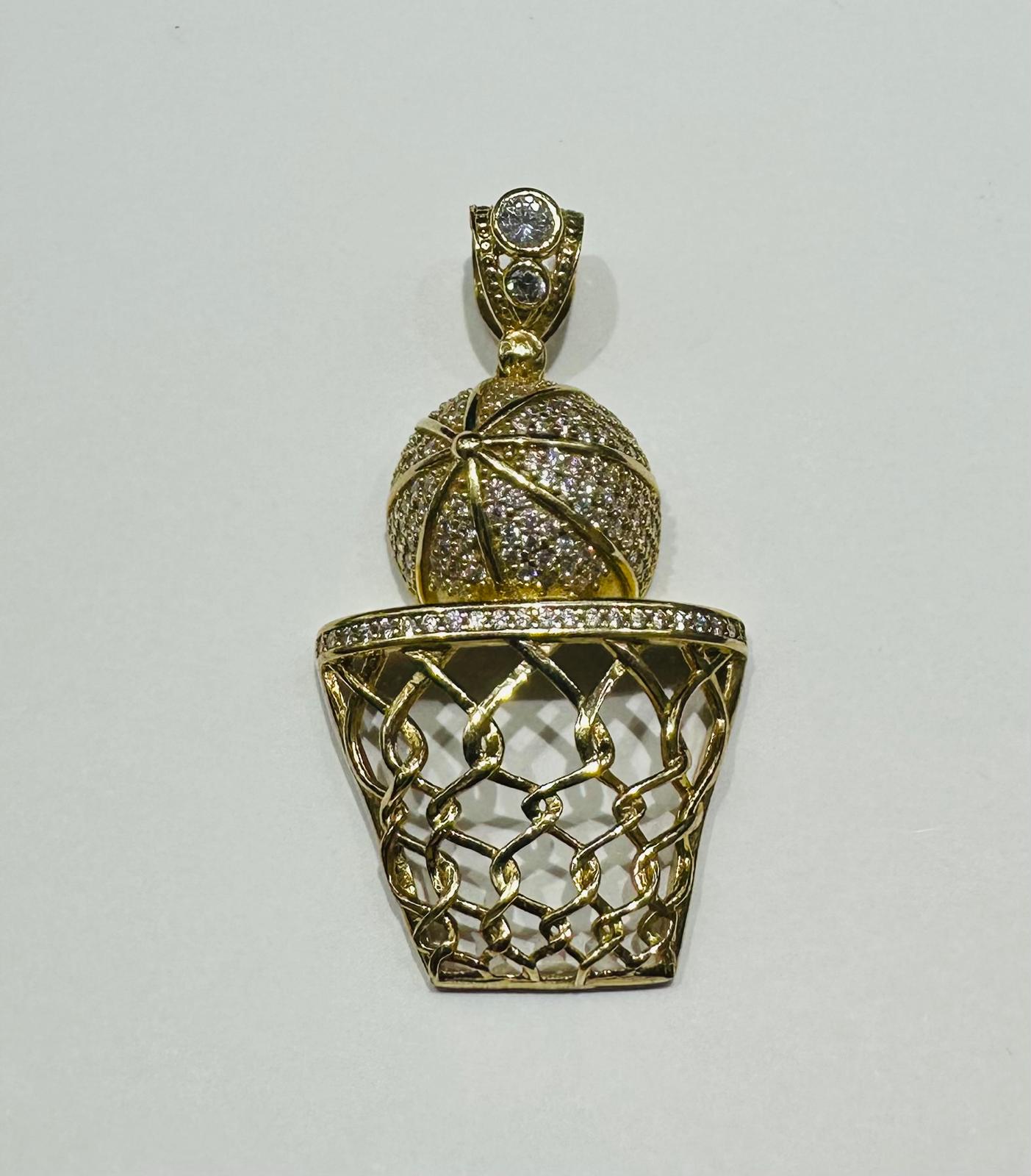 10K GOLD BASKETBALL AND HOOP PENDANT WITH WHITE SAPPHIRE-  WEIGHT: 10.0gm