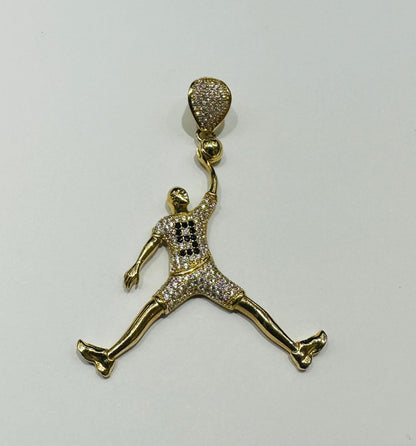 10K GOLD BASKETBALL PLAYER WITH WHITE SAPPHIRE-  WEIGHT: 5.3gm