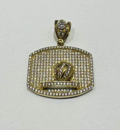 10K GOLD BASKETBALL HOOP AND BALL PENDANT WITH WHITE SAPPHIRE- WEIGHT: 10.0gm