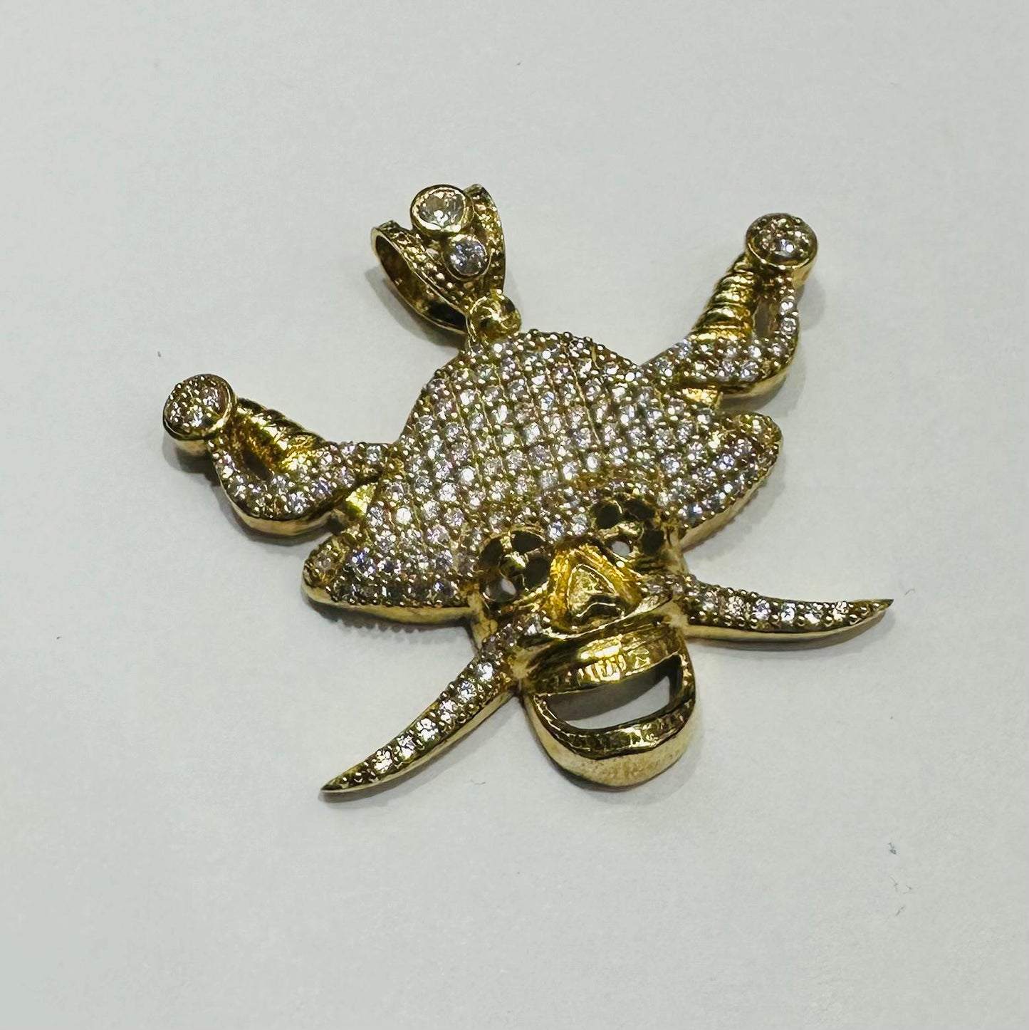 10K GOLD SKULL PENDANT WITH WHITE SAPPHIRE- WEIGHT: 7.5gm