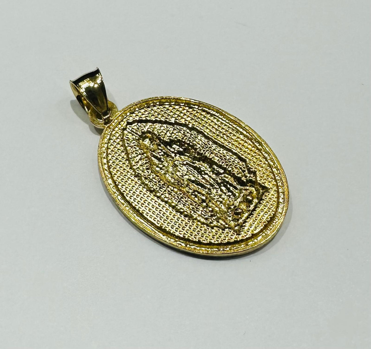 10K GOLD TWO TONED VIRGIN MARY PENDANT- WEIGHT: 3.9gm