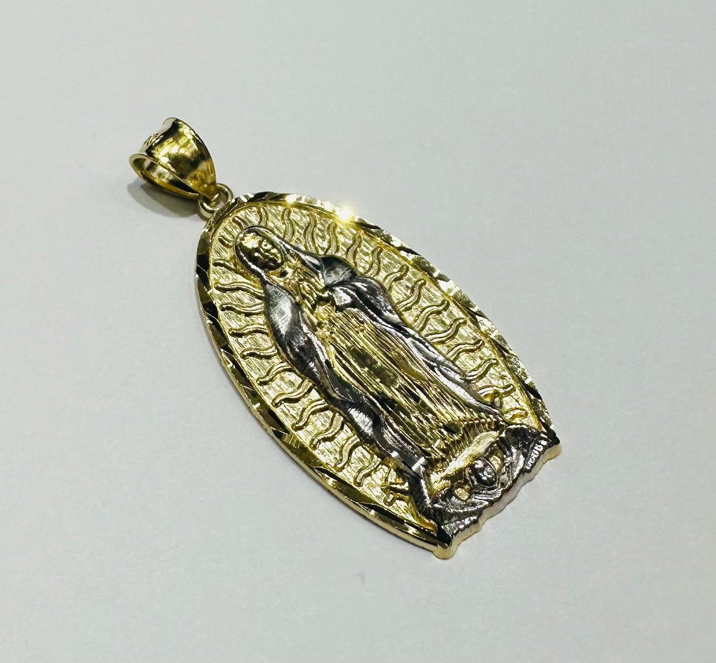 10K GOLD TWO TONED VIRGIN MARY PENDANT- WEIGHT: 3.3gm