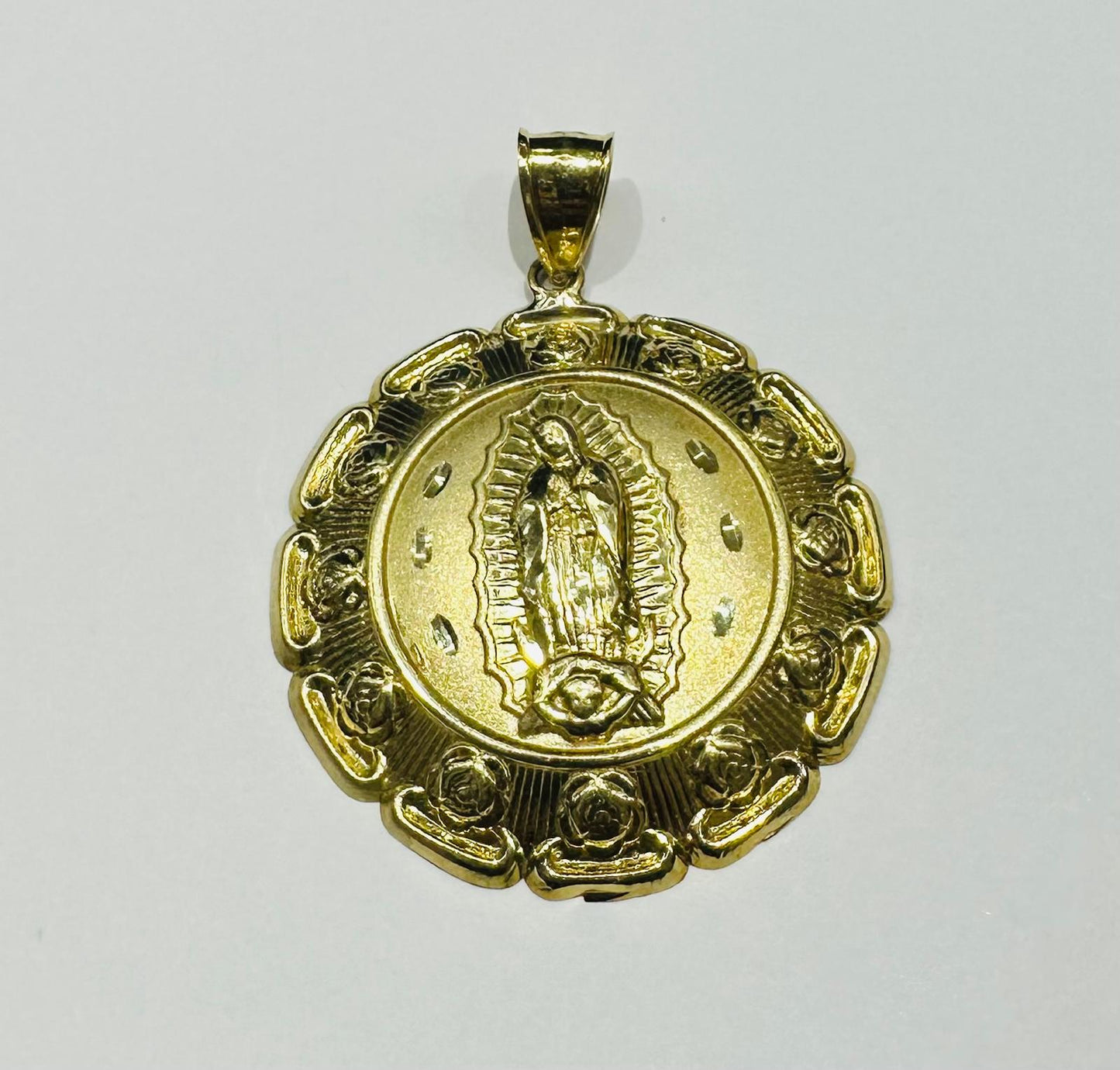 10K GOLD VIRGIN MARY PENDANT- WEIGHT: 5.9gm