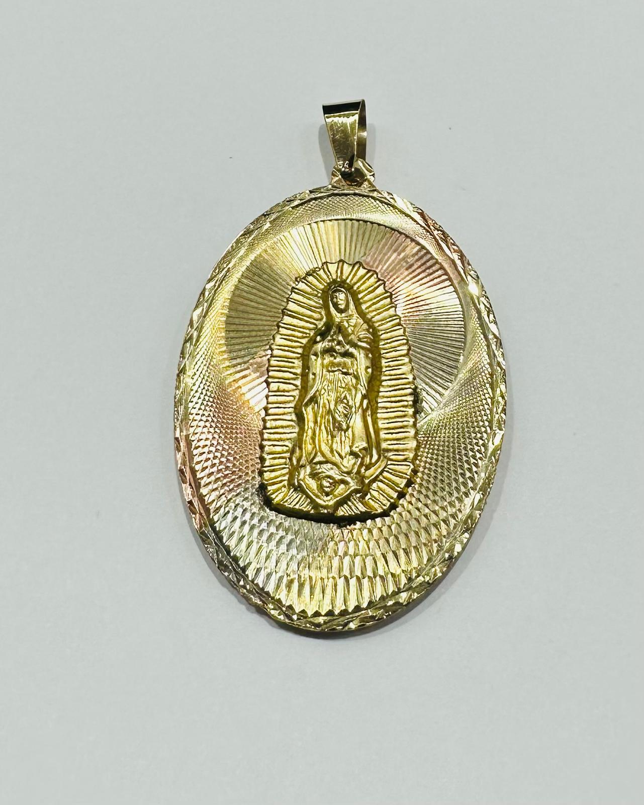 10K GOLD THREE TONED JESUS/VIRGIN MARY PENDANT- WEIGHT: 8.4gm