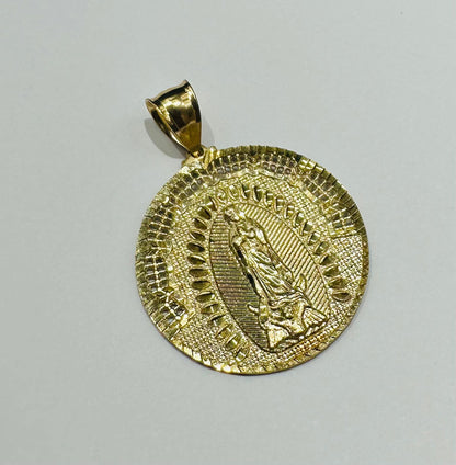 10K GOLD VIRGIN MARY PENDANT- WEIGHT: 5.1gm
