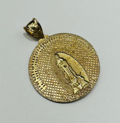 10K GOLD VIRGIN MARY PENDANT- WEIGHT: 5.1gm