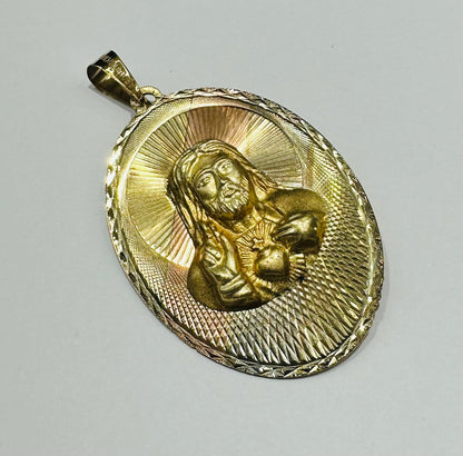 10K GOLD THREE TONED JESUS/VIRGIN MARY PENDANT- WEIGHT: 8.4gm