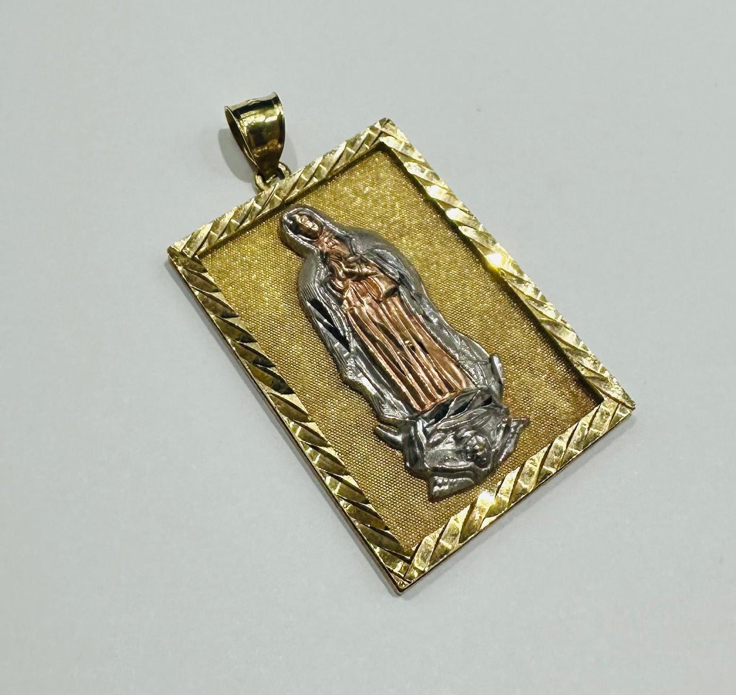10K GOLD THREE TONED VIRGIN MARY PENDANT- WEIGHT: 8.8gm