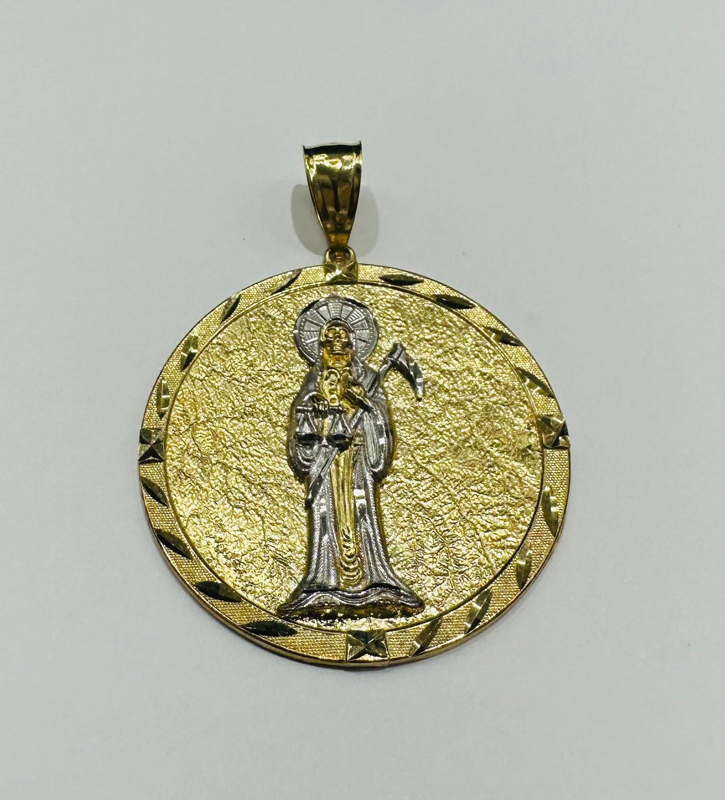 10K GOLD TWO TONED SANTA MUERTE PENDANT- WEIGHT: 12.5gm