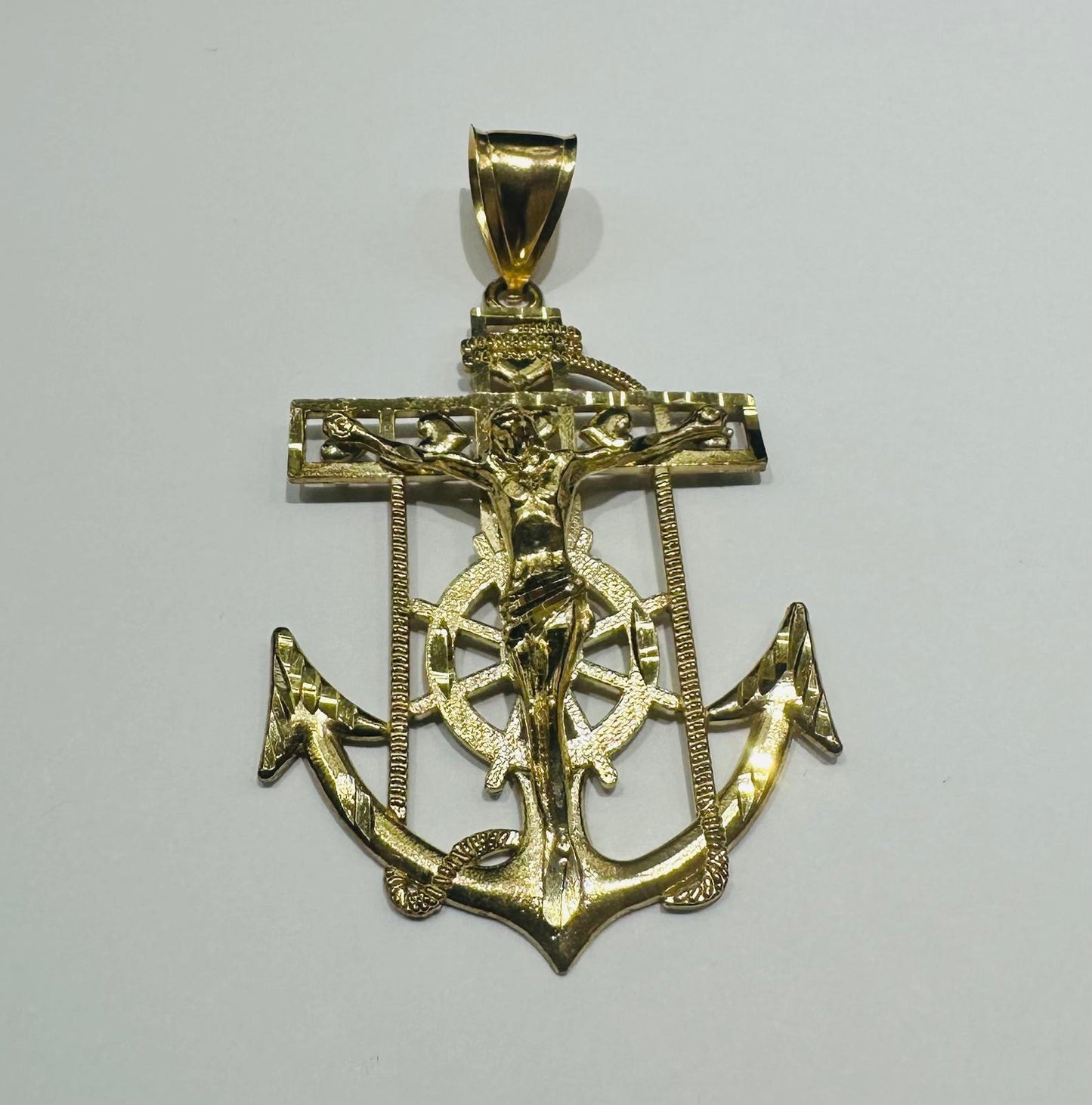 10K GOLD ANCHOR JESUS CROSS PENDANT- WEIGHT: 10.0gm