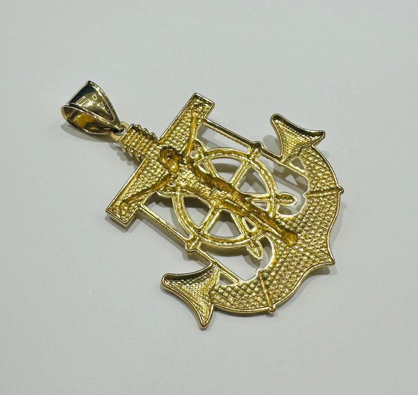 10K GOLD TWO TONED ANCHOR JESUS CROSS PENDANT- WEIGHT: 9.7gm