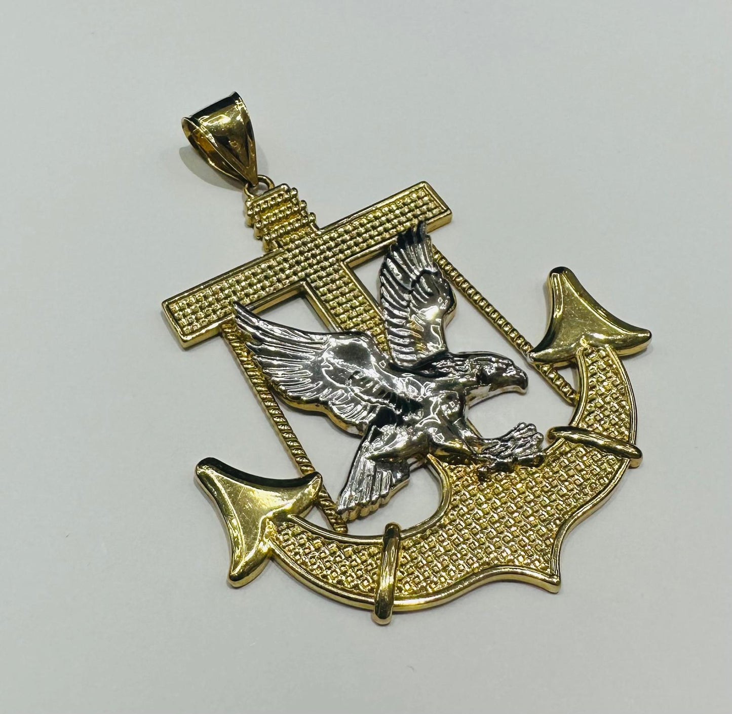 10K GOLD TWO TONED ANCHOR EAGLE PENDANT- WEIGHT: 14.0gm