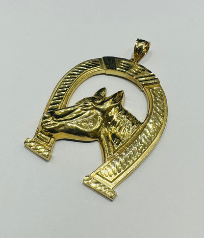 10K GOLD HORSESHOE HORSE PENDANT- WEIGHT: 13.3gm