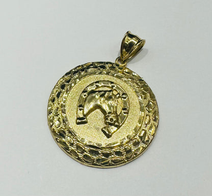 10K GOLD ROUND HORSESHOE HORSE PENDANT- WEIGHT: 6.0gm