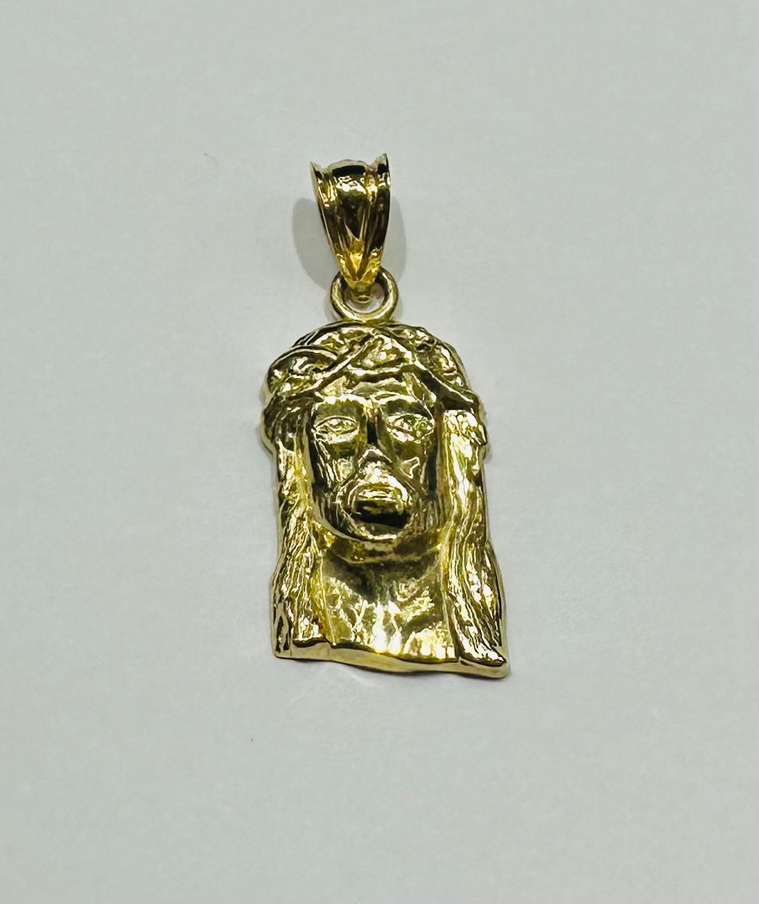 10K GOLD JESUS FACE PENDANT- WEIGHT: 1.0gm
