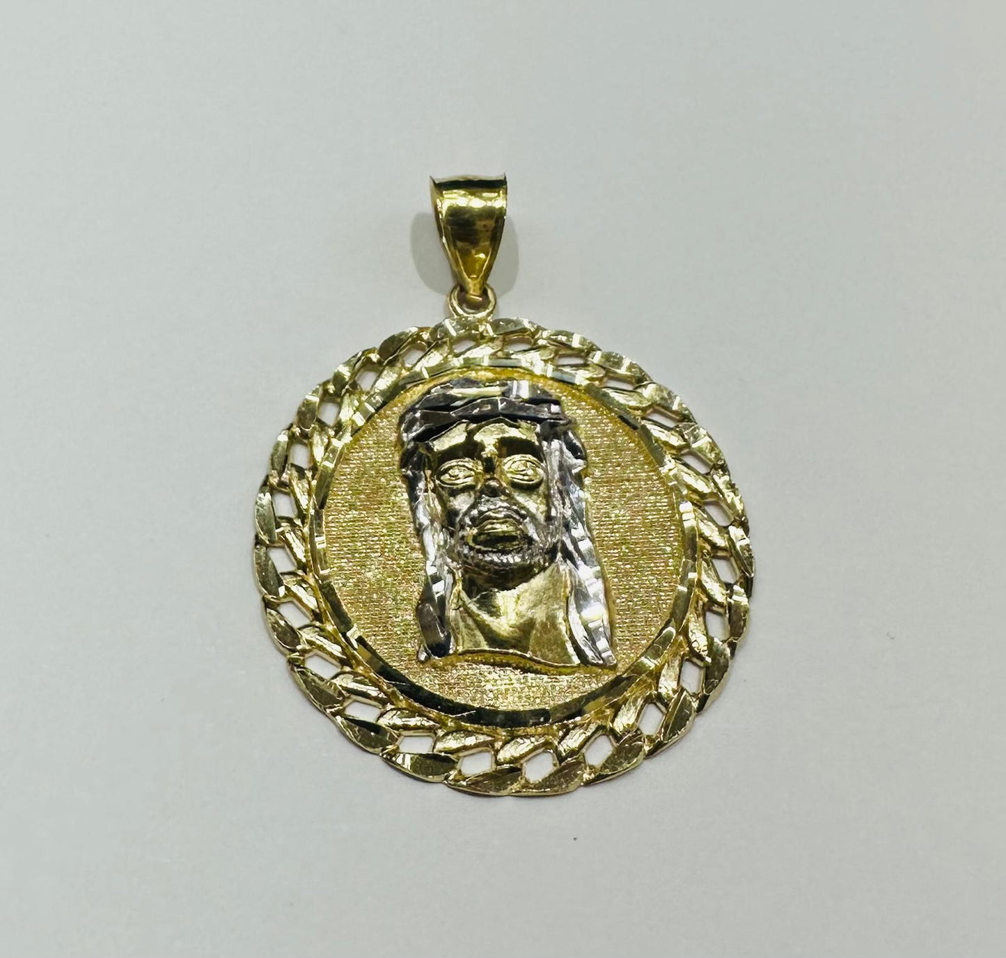 10K GOLD TWO TONED JESUS FACE PENDANT- WEIGHT: 5.5gm