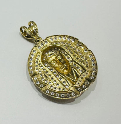 10K GOLD JESUS FACE PENDANT WITH WHITE SAPPHIRE- WEIGHT: 8.3gm