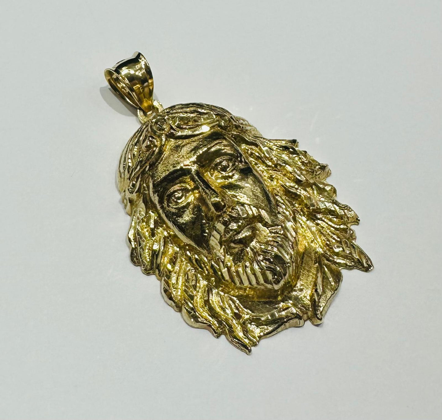 10K GOLD JESUS FACE PENDANT- WEIGHT: 14.5gm