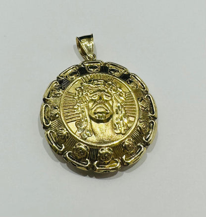 10K GOLD JESUS/VIRGIN MARY PENDANT- WEIGHT: 11.1gm