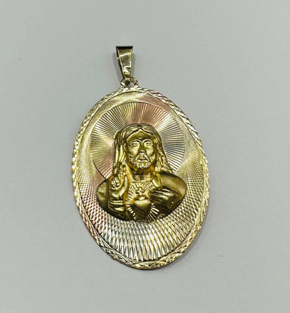 10K GOLD THREE TONED JESUS/VIRGIN MARY PENDANT- WEIGHT: 8.7gm