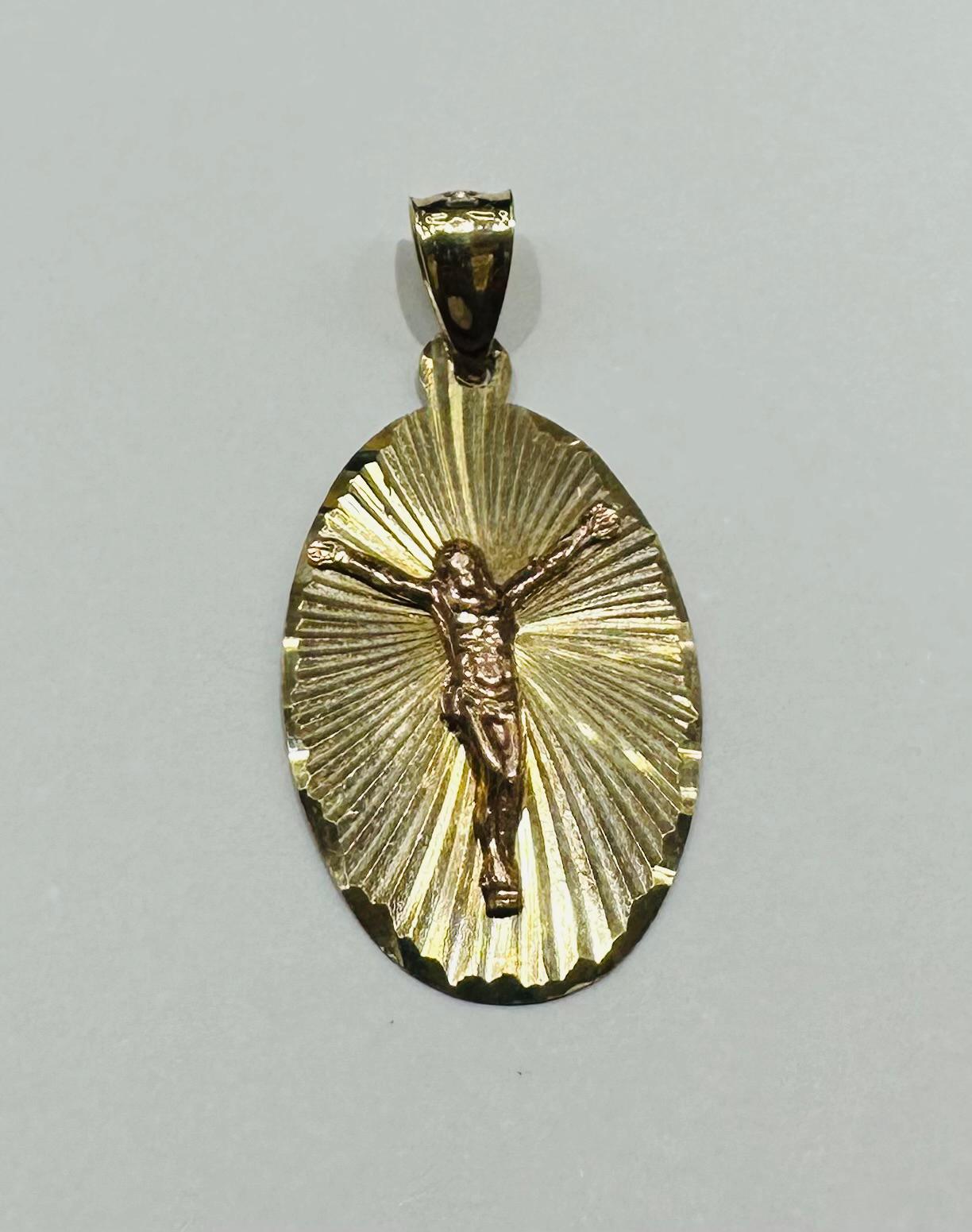10K GOLD TWO TONED JESUS PENDANT- WEIGHT: 3.0gm