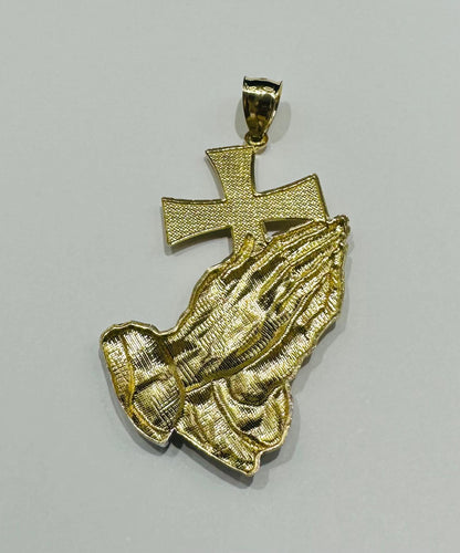 10K GOLD TWO TONED PRAYING HANDS CROSS PENDANT- WEIGHT: 5.8gm