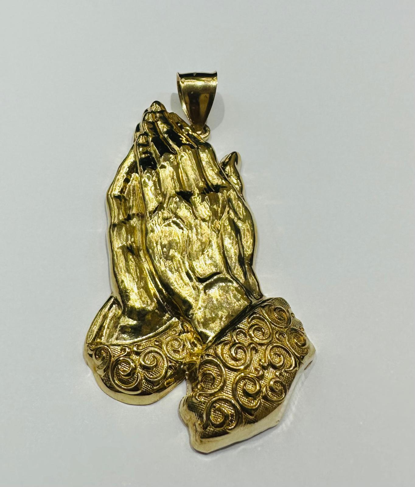 10K GOLD NUGGET PRAYING HANDS PENDANT- WEIGHT: 14.8gm