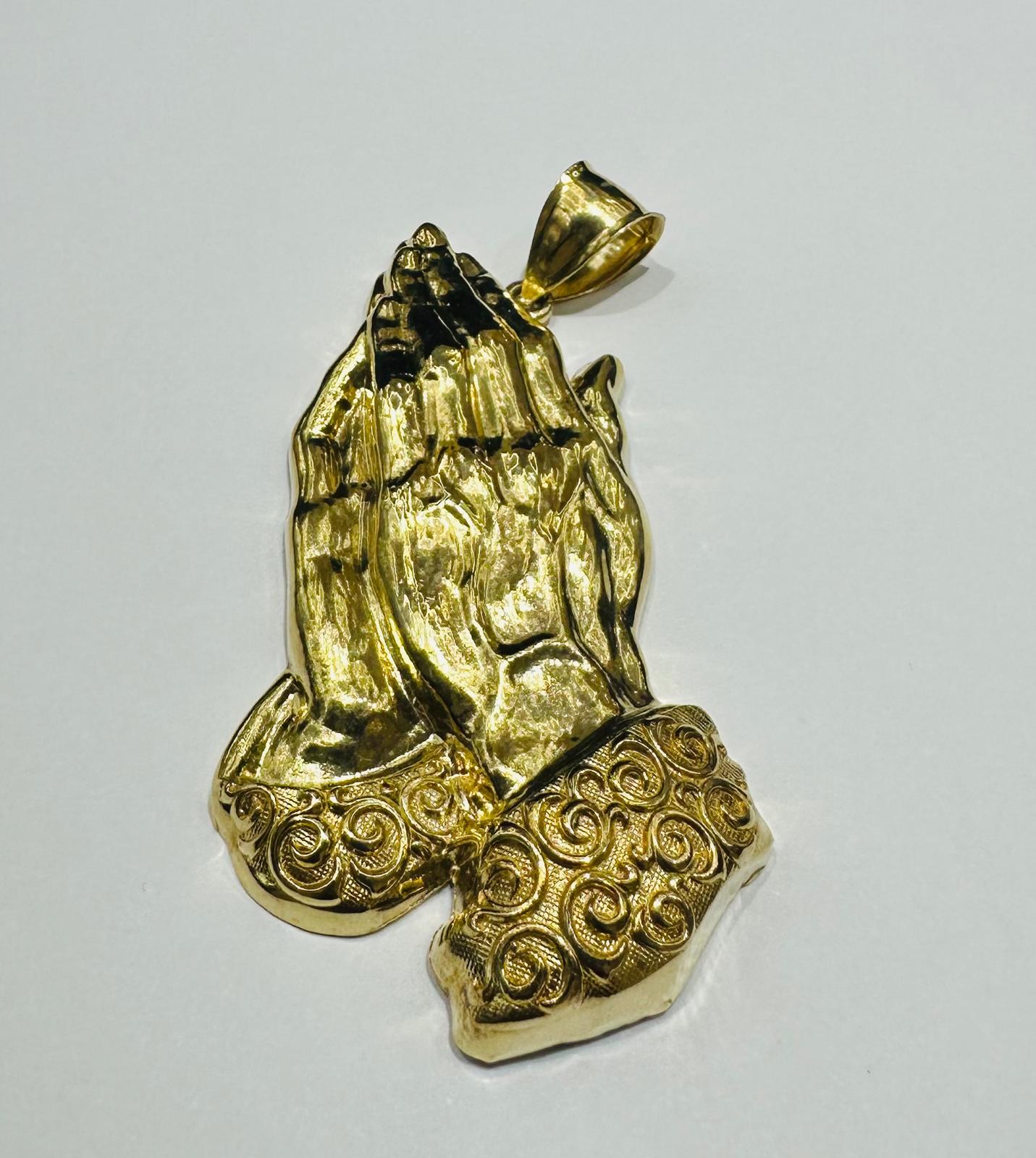 10K GOLD NUGGET PRAYING HANDS PENDANT- WEIGHT: 14.8gm