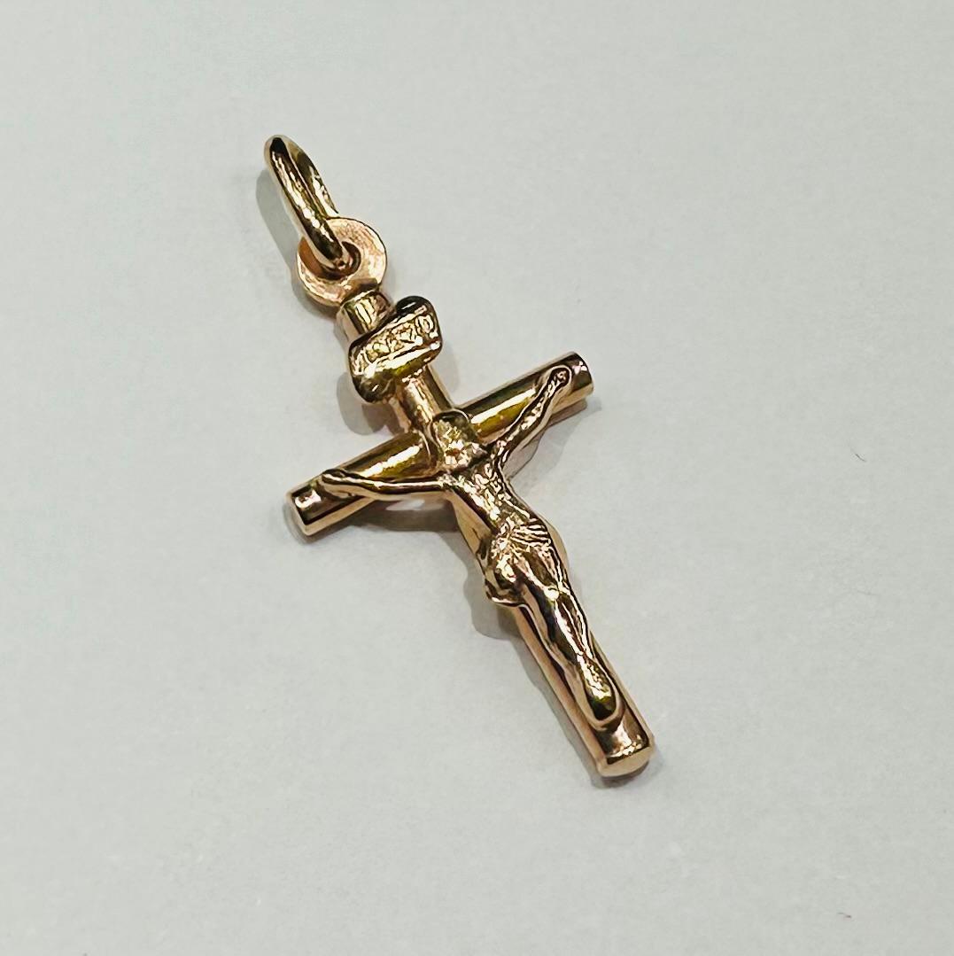 10K ROSE GOLD JESUS CROSS PENDANT- WEIGHT: 1.4gm