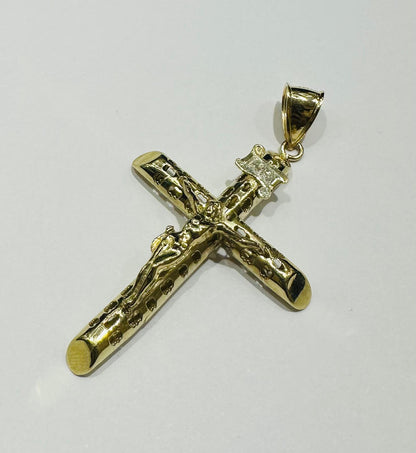 10K GOLD JESUS CROSS PENDANT- WEIGHT: 6.0gm