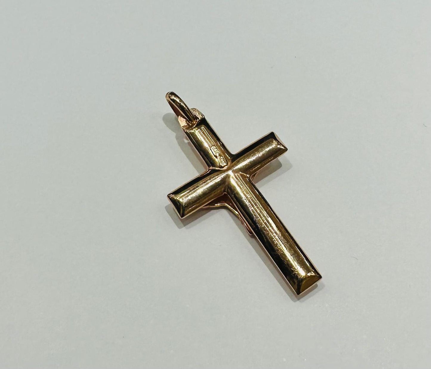 10K ROSE GOLD JESUS CROSS PENDANT- WEIGHT: 2.3gm
