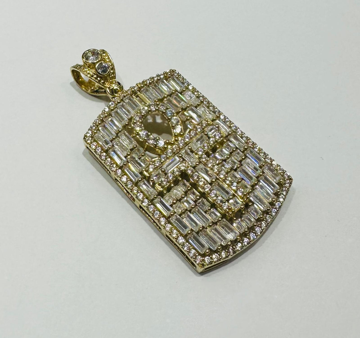 10K GOLD CROSS BAGUETTE PENDANT- WEIGHT: 9.5gm